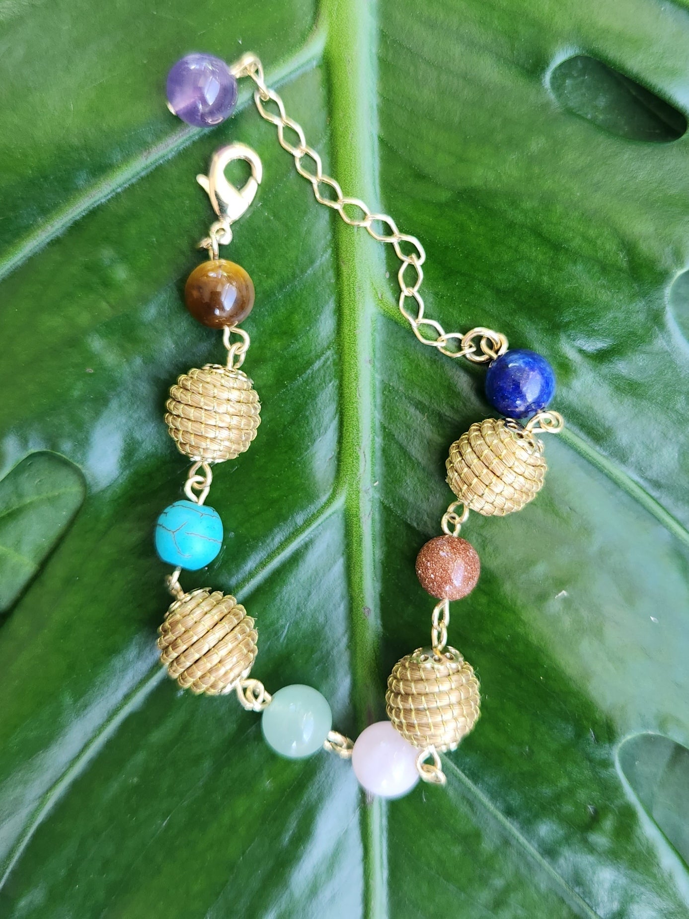 Bracelet Chakras colors stones and coconut grass