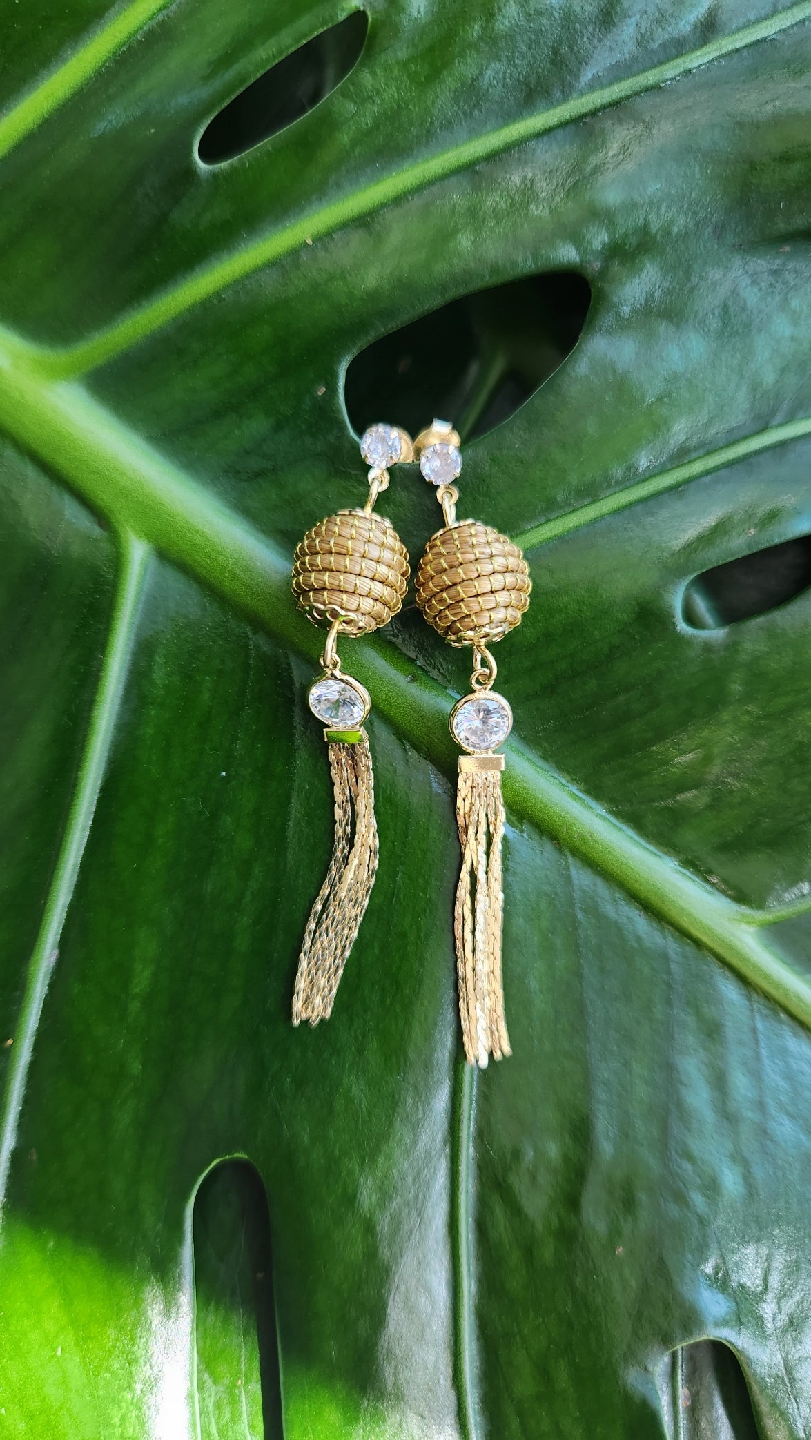 Earrings grass coconut crystal and chain