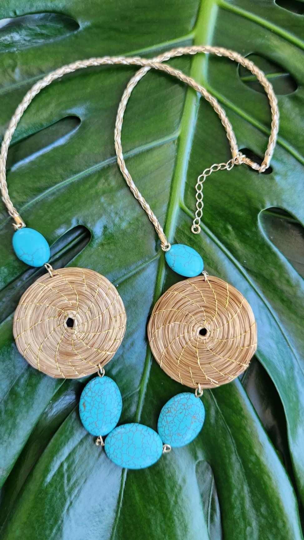 Necklace Hole Mandal with stone